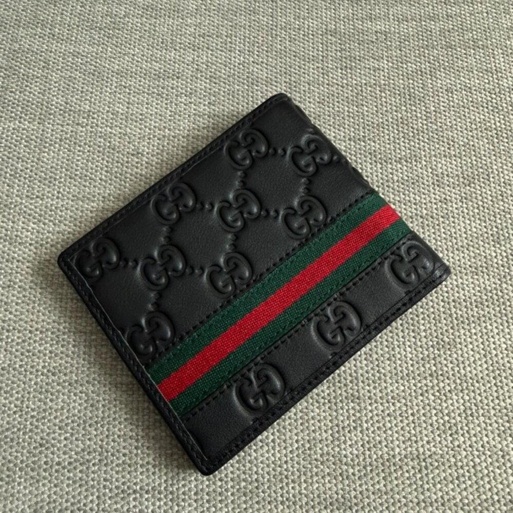 Gucci Leather Bifold - Picture 2 of 8